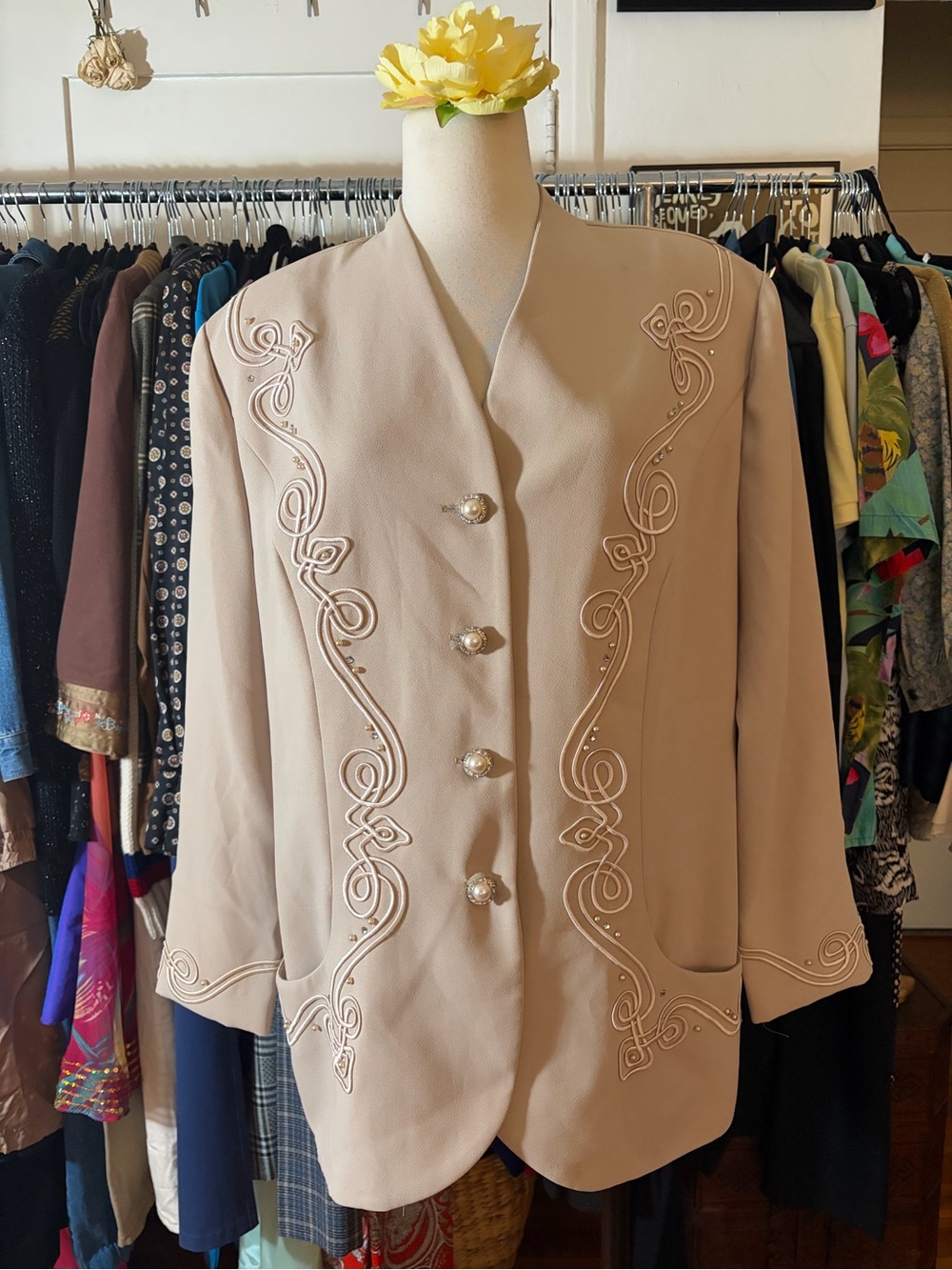 Vtg 80s/90s Design Why Collection Beige Embroidered Pearl Button Blazer Plus 20